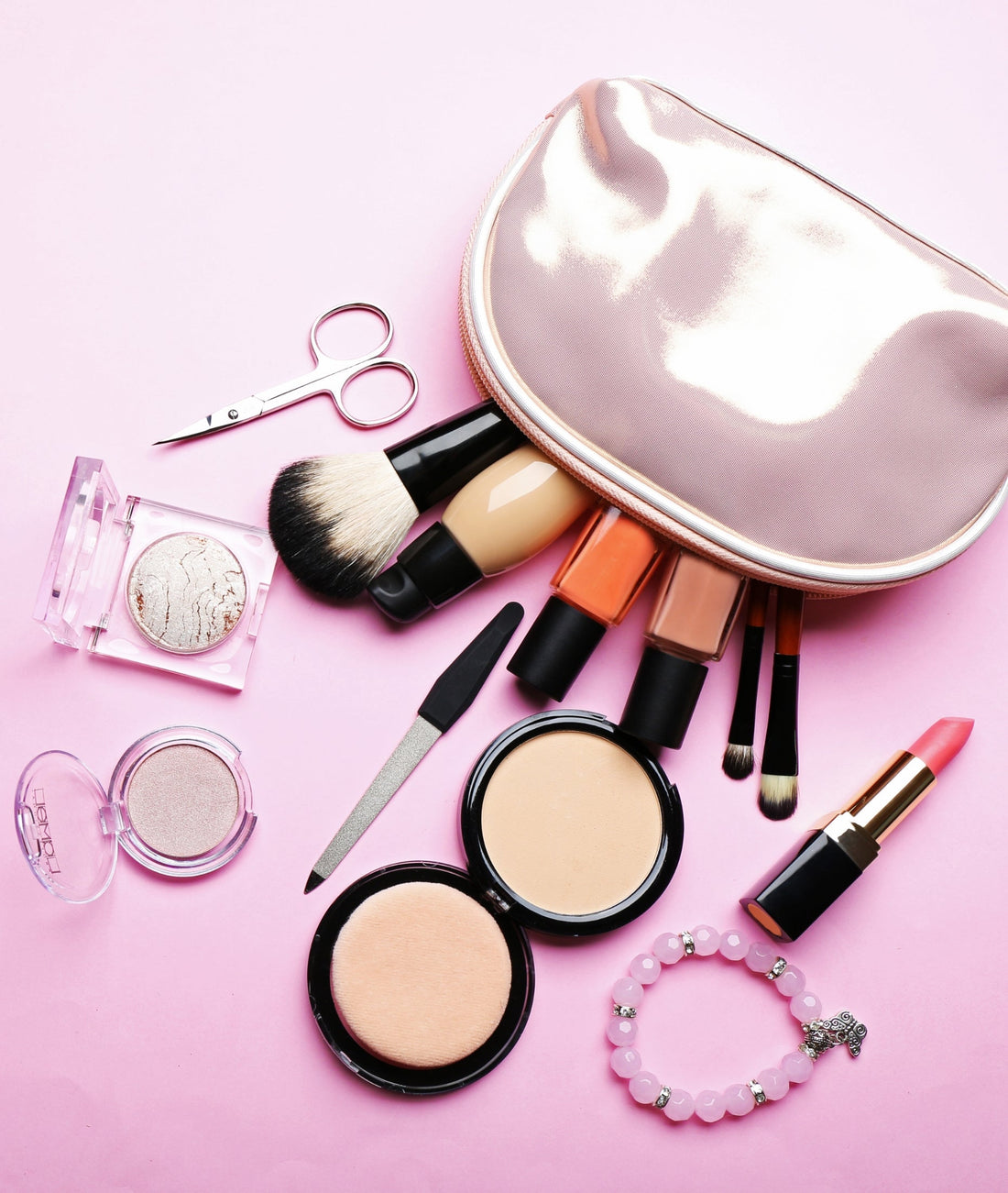 What Stuff Do Women Keep in a Makeup Pouch for Everyday Use?